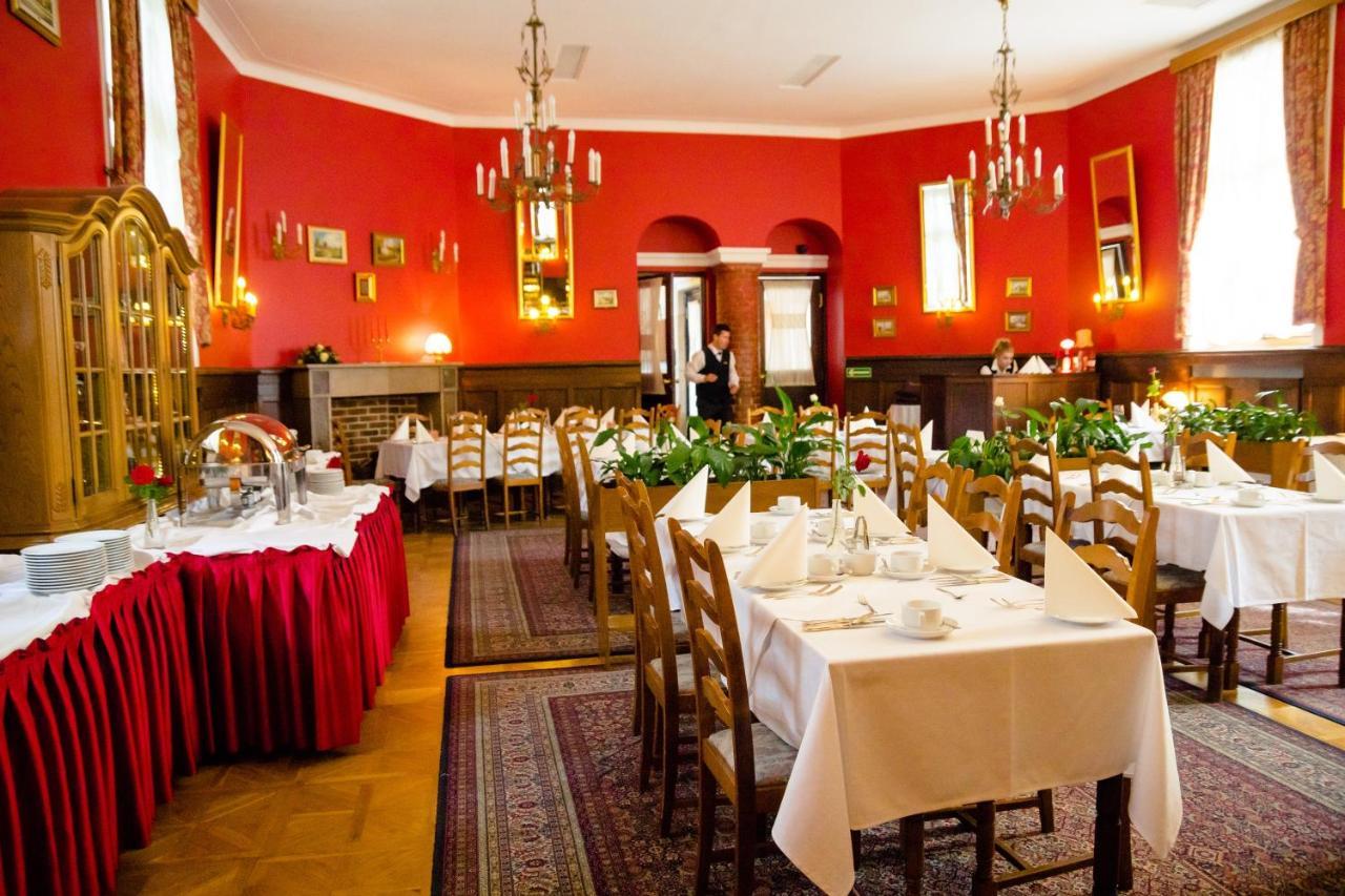 Zamek Dom Polonii 3*